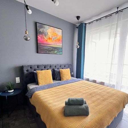 Stylowe Studio Krzemieniecka, Metro Slodowiec, Free Parking By Cosmo Spirit Warschau Exterior foto